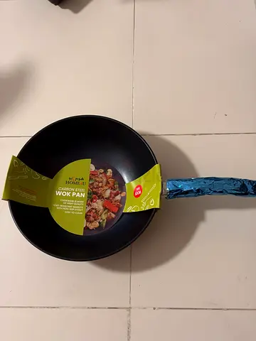 HOME4U Carbon Steel Wok Pan - New, Unused