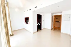 Vacant | Prime Location | Bright Layout