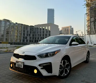 Car play, Great condition, great fuel economy, lane assist!