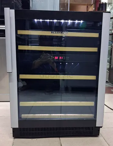 Vestfrost W45 premium compact dual-zone Temperature wine cooler. With Dual installation. Built-in an