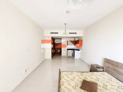 SPACIOUS LAYOUT | READY TO MOVE IN | LOWER FLOOR