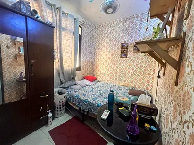 Spacious PARITION FOR RENT