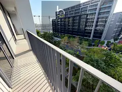 Bright & Spacious Apartment with Balcony