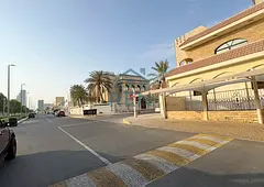 Well-Kept Commercial Villa | Ideal Location