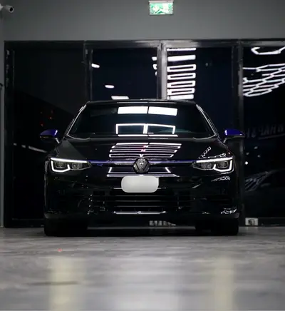 2023 Volkswagen Golf R 20th Anniversary Edition | GCC Specs