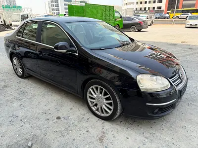 Volkswagen Jetta Comfortline 1.6engine 2009 GCC Specs - Well Maintained
