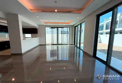 Brand New| 6BR Corner Townhouse | Near Trump Golf