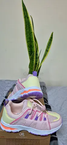 PINK SNEAKERS FOR SALE 40AED
