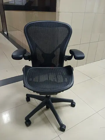 Selling For Herman Miller Aeron Chair Size B And C Fully Loaded