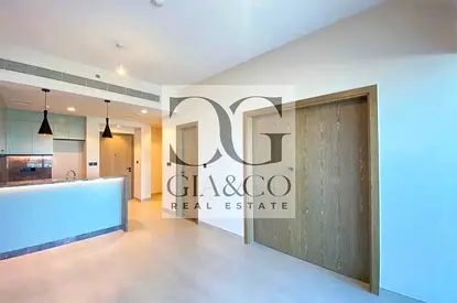 Premium Apartment | Modern Amenities | Golf Gate