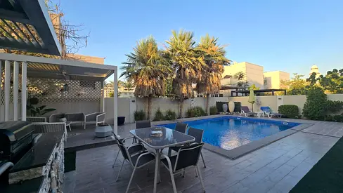 🏡 للبيع تاون هاوس فاخر في الزاهية – الشارقة