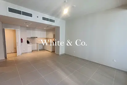 Luxury | Spacious Apartment | Unfurnished