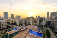 2BR+Study | Upgraded | Skyline View | Vacant