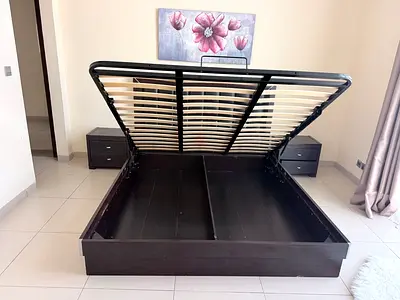 Storage bed 2 side table and darsing table for sell