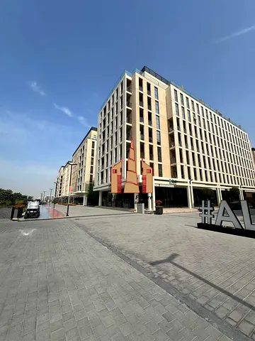 Brand New Spacious 1Bhk Apartment with Built in Wardrobes Gym pool Parking 43K