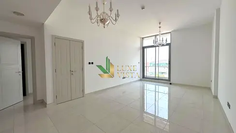 Cozy 1BR | Spacious and Bright | Vacant