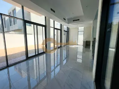 COMMUNITY POOL VIEW | VACANT | MAIDS ROOM