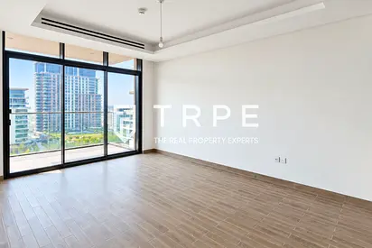 Vacant | Prime Location | High-end Community