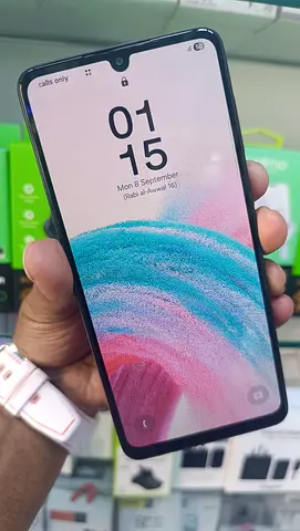 Samsung a33,, ram 6gb,, 128 gb storage,, TRA UAE version dual sim