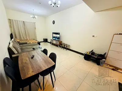 Unfurnished | Vacant | Spacious Layout