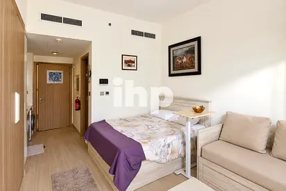 Stunning Boulevard View | Fully Furnished | Vacant