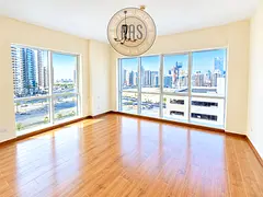 Modern Style Corner Studio Chill Free | Open View
