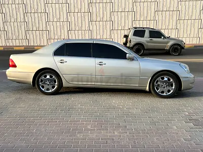 Lexus LS 430 3/4 Ultra 2002 - Japanese Specs - Pristine Condition
