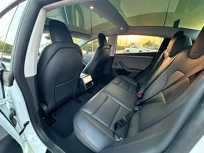 صورة 7 لـ 2024 Tesla MODEL 3