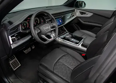صورة 9 لـ 2025 AUDI Q8