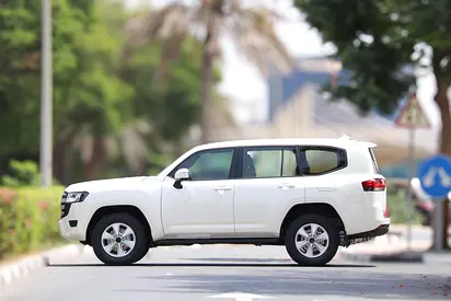 2026 Toyota LAND CRUISER photo 2