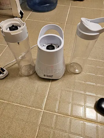 Russel hobbs portable mini blender and smoothie maker.