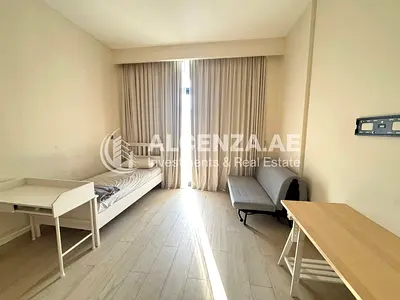Bright Studio| Modern Living | Prime Location