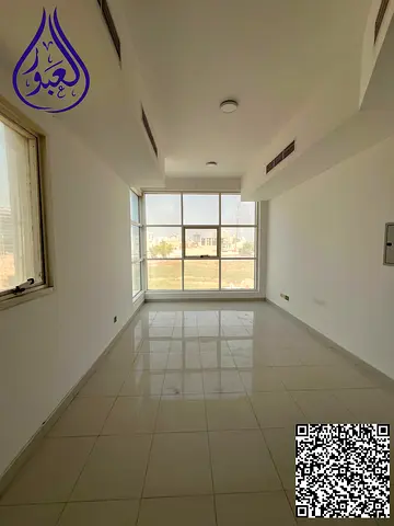 استديو جديد مطبخ منفصل  للايجار السنوي بمنطقة ليوارة بالقرب من كورنيش عجمان