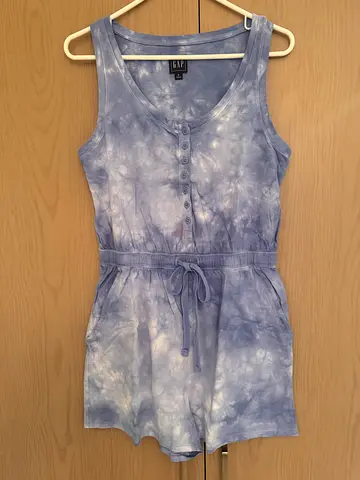Gap Blue tie-dye sleeveless romper - size S