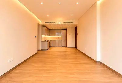 Spacious | Bright | Lagoon View | Flexible Cheques