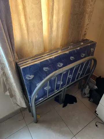 Sturdy Metal Bunk Bed Frame with Mattress