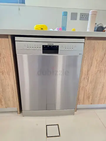 Siemens iq300 Model Dishwasher Three Rack