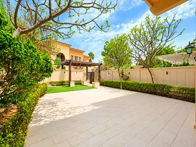 HOT DEAL! 4BR Quadplex | Huge Extended Garden