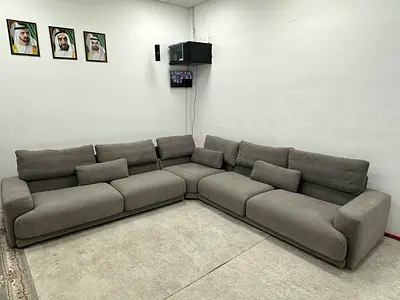 Selling chattles&more corner sofa