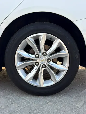 2022 Chevrolet MALIBU — миниатюра 16