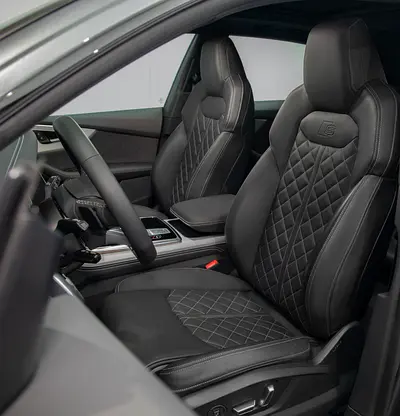 صورة 8 لـ 2025 AUDI Q8
