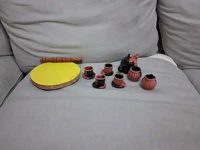 Toy utensils