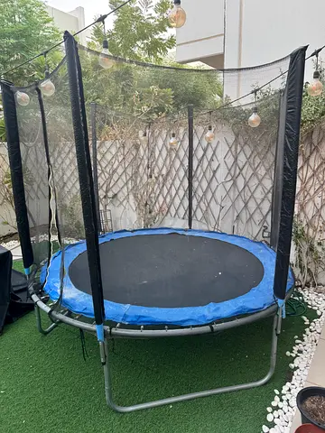 Children's Round Trampoline with Safety Net - great condition