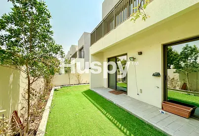 Single Row | Vacant on Transfer | Close to Park
