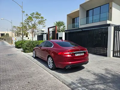 2013 Jaguar XE — фото 4