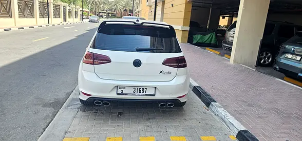 صورة 6 لـ 2015 Volkswagen GOLF R