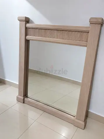 مراية مستعملة جيدة