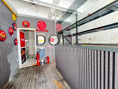 Hot OFFER LUXURY shop 30 days free prime lecation business area also have gas connection only jest 45k