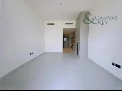 UNFURNISHED | FITTED KITCHEN | BALCONY & MARINA VIEW