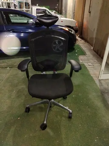 Contessa Okamura office chair